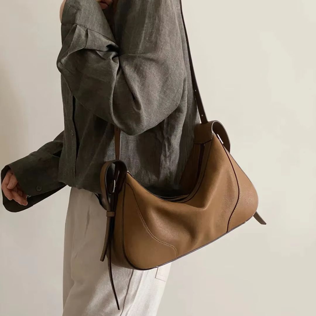 Borsa a Spalla in Pelle Concia - Leather Work Japan recensione e prezzo