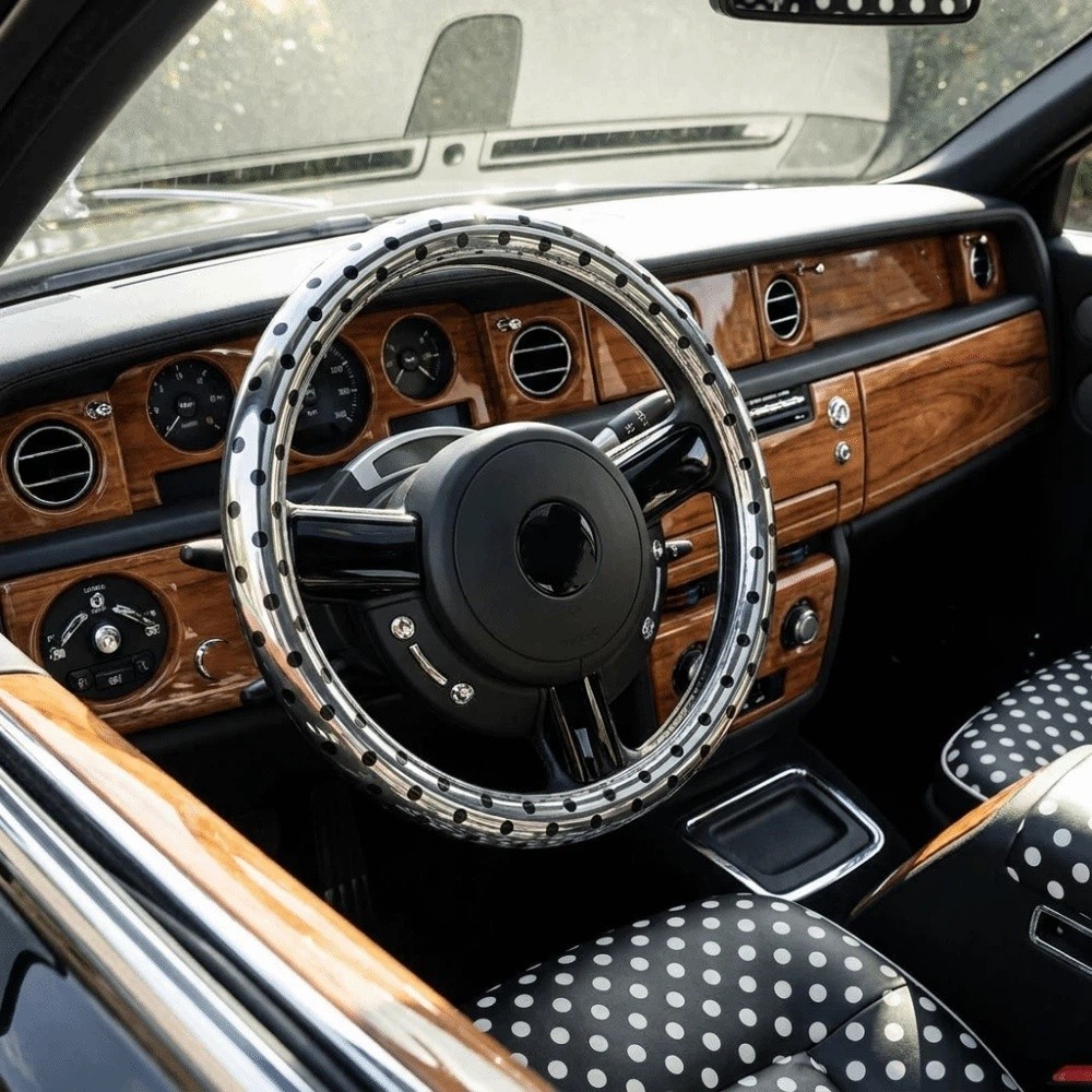 Coprivolante con motivo a pois - Leatherwork Patterns recensione e prezzo